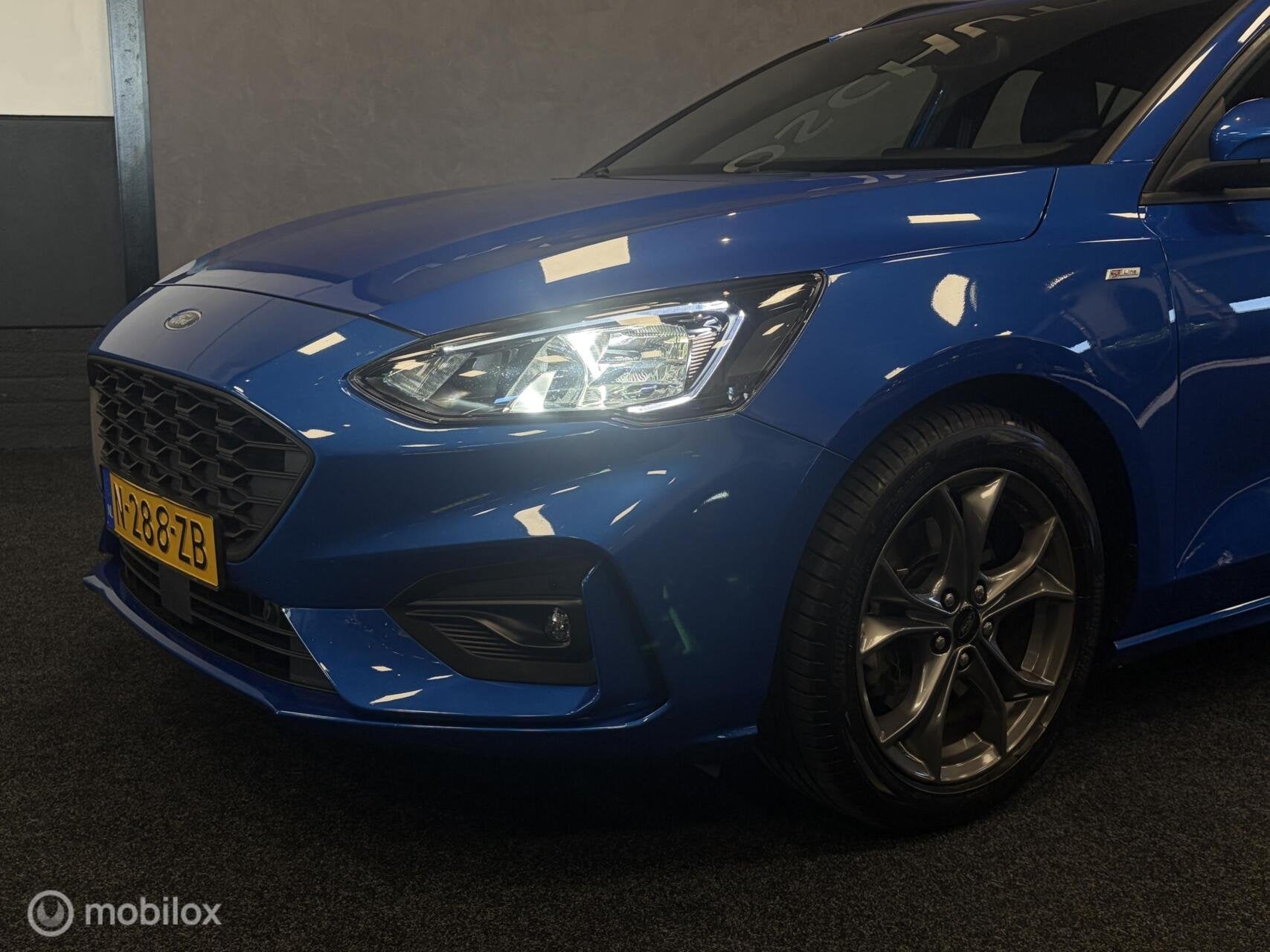 Ford Focus Wagon 1.0 EcoBoost Hybrid ST Line Business TR.HAA, Euro 6, Blauw, Origineel Nederlands, 19 km/l