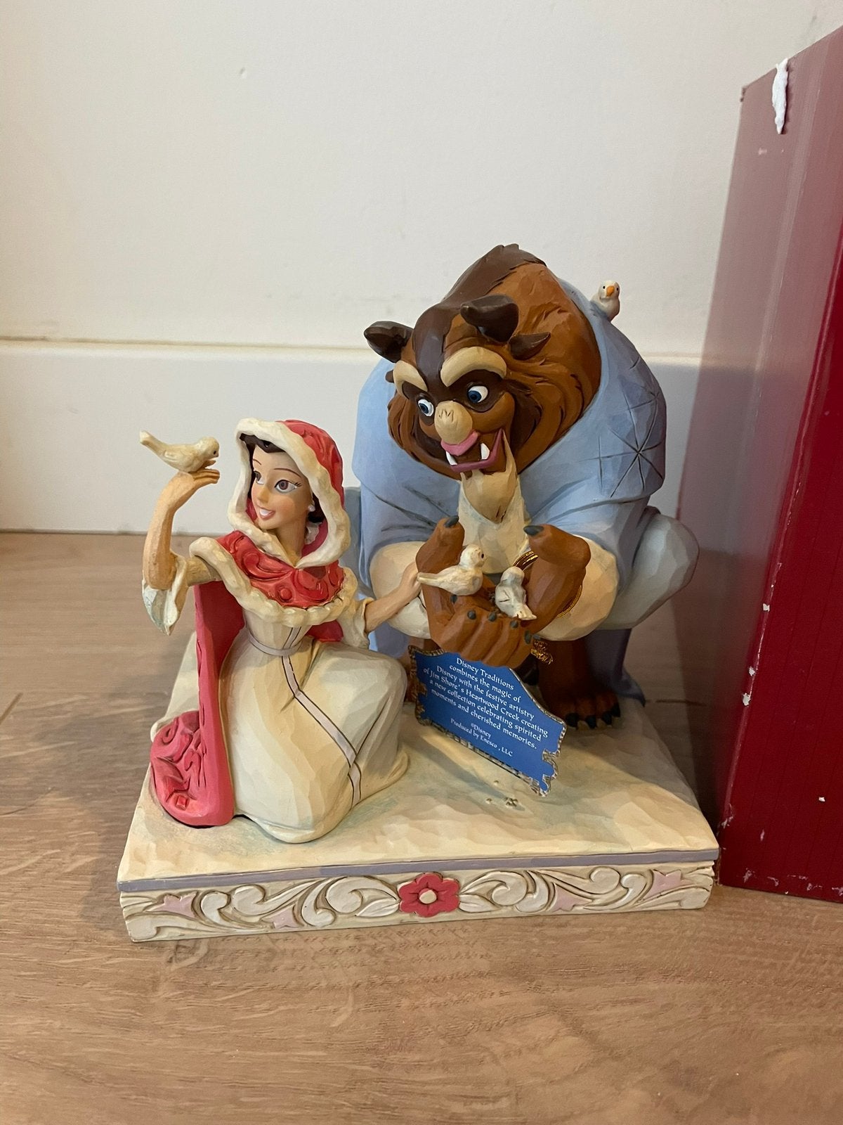 Disney traditions Jim Shor Belle Beast Something There White, Ophalen of Verzenden, Assepoester of Belle, Zo goed als nieuw, Beeldje of Figuurtje