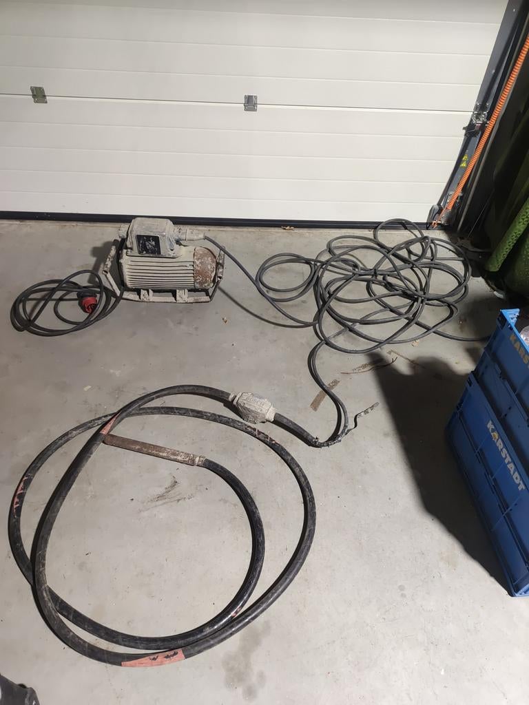 Trilnaald beton bekisting kelder lang fundering vibrator, Doe-het-zelf en Verbouw, Overige Doe-het-zelf en Verbouw, Ophalen, Zo goed als nieuw