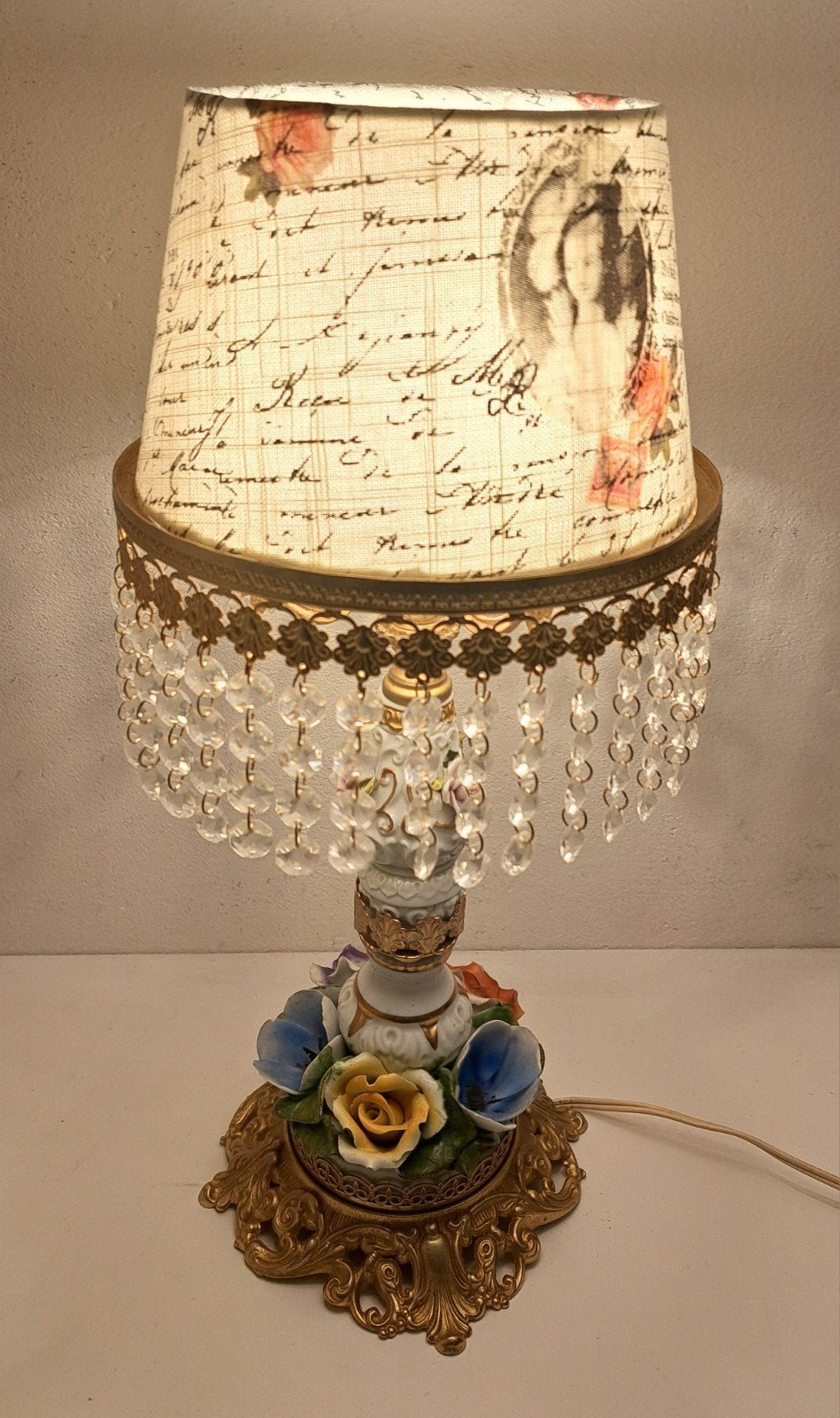 Italiaanse vintage tafellamp
In prachtige staat antieke lamp, Ophalen of Verzenden