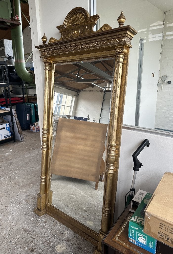 Antieke barok spiegel met sierlijke lijst goud, Antiek en Kunst, Ophalen, Rechthoekig, 100 tot 150 cm, 200 cm of meer