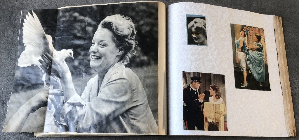 ROMY SCHNEIDER - 'SISSY' - PLAKBOEK JAREN 50-60 - 77 PAG.'S, Ophalen of Verzenden, Zo goed als nieuw