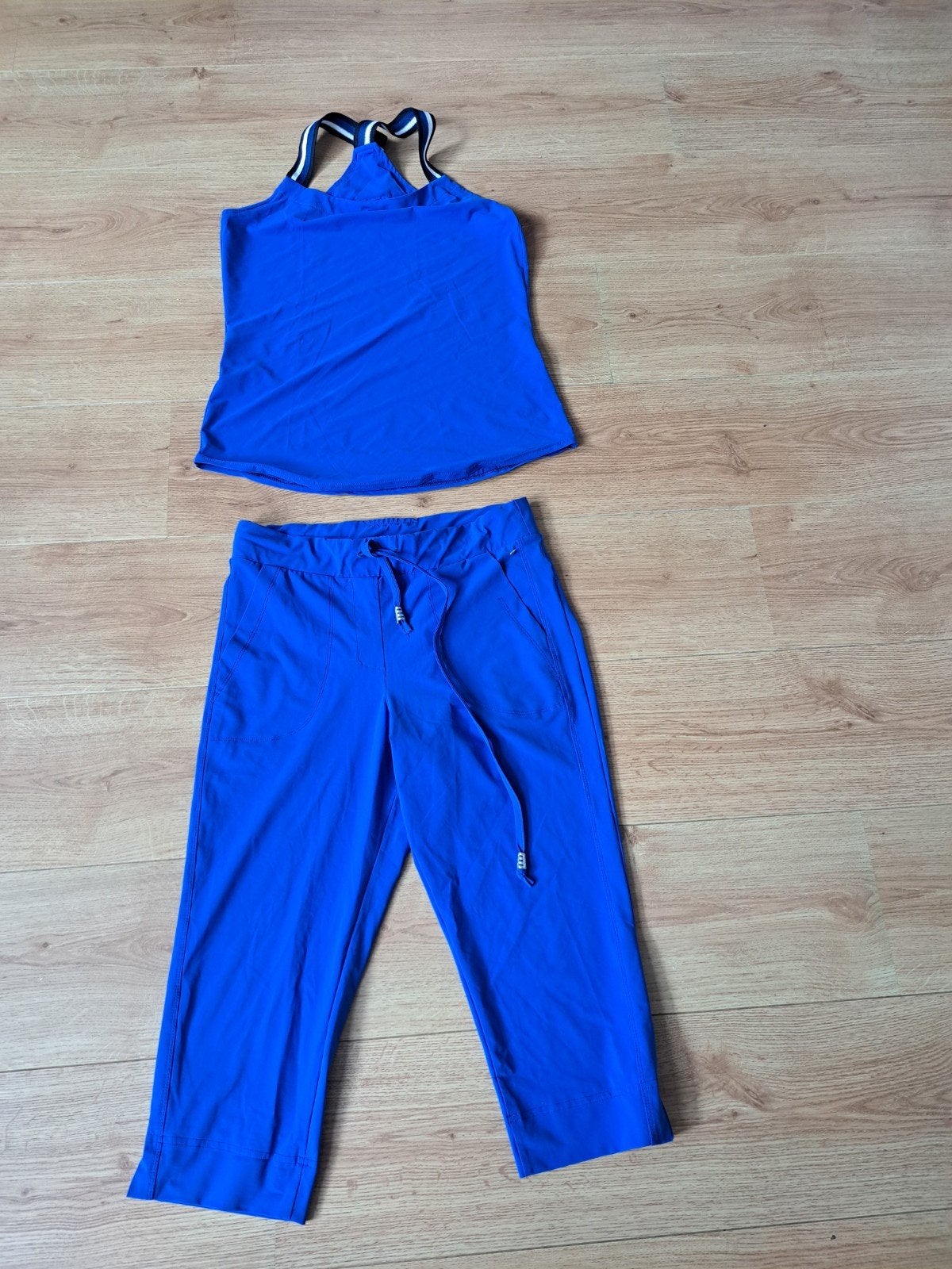 Helena Hart kobalt capri en top travelstof, Ophalen of Verzenden, Zo goed als nieuw, Blauw, Driekwart