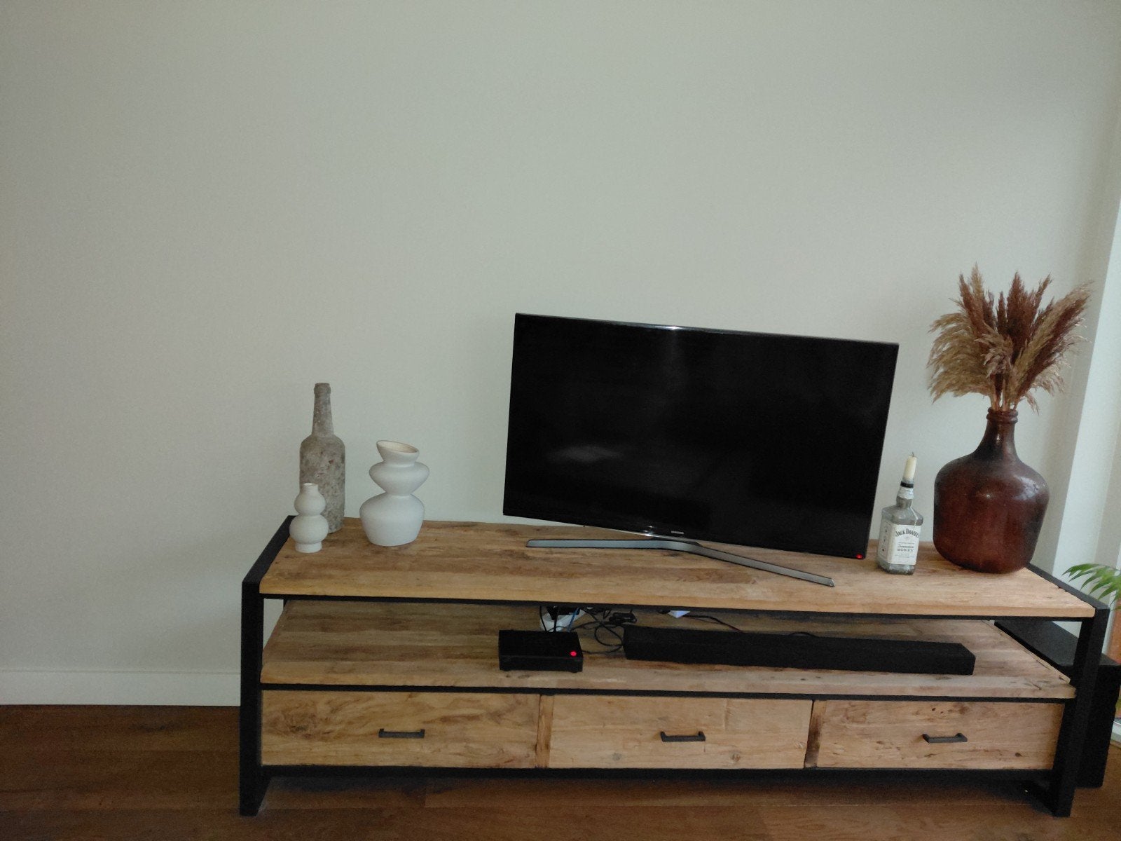 Massief Teak houten TV-meubel - 200cm breed, Ophalen, Teakhout, Zo goed als nieuw, 200 cm of meer