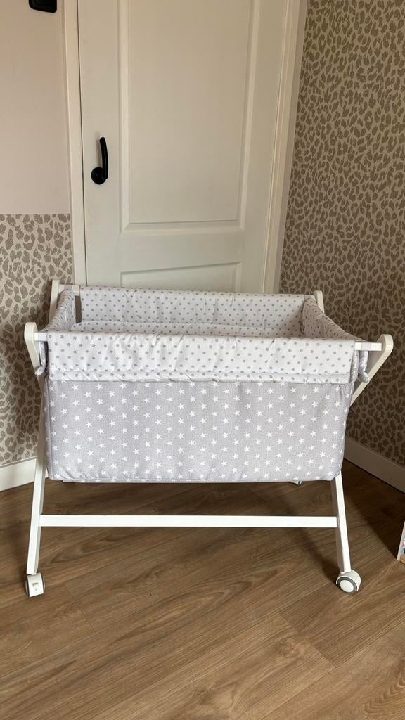 Babywiegje (eventueel voor naast je bed), Ophalen, Gebruikt, Wieg