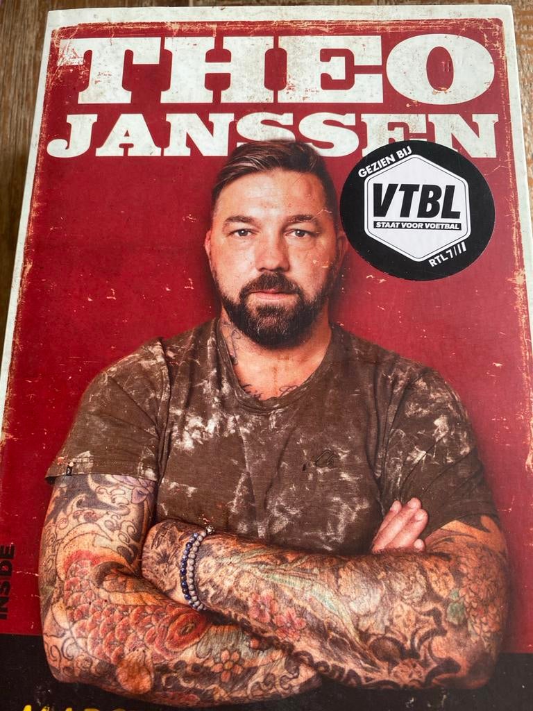 Boek: Theo Janssen - Marcel van Roosmalen, Ophalen of Verzenden, Gelezen