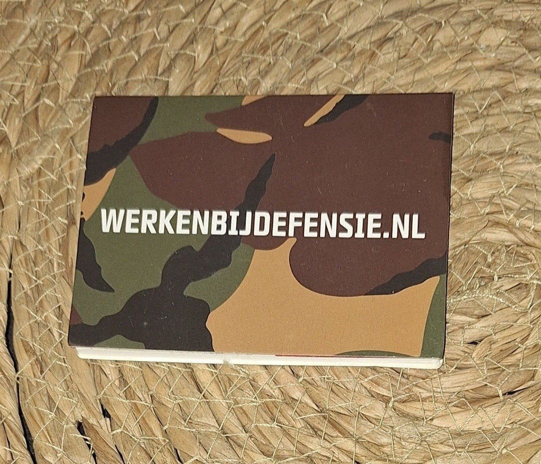 klein notitieblokje Werken bij de defensie. nieuw, Ophalen of Verzenden, Nieuw, Overige typen