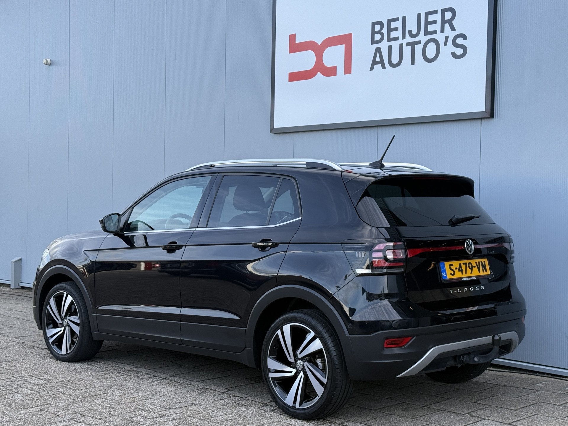 Volkswagen T-Cross 1.0 TSI Style Automaat Carplay/Trekhaak., Gebruikt, Euro 6, 116 pk, Zwart
