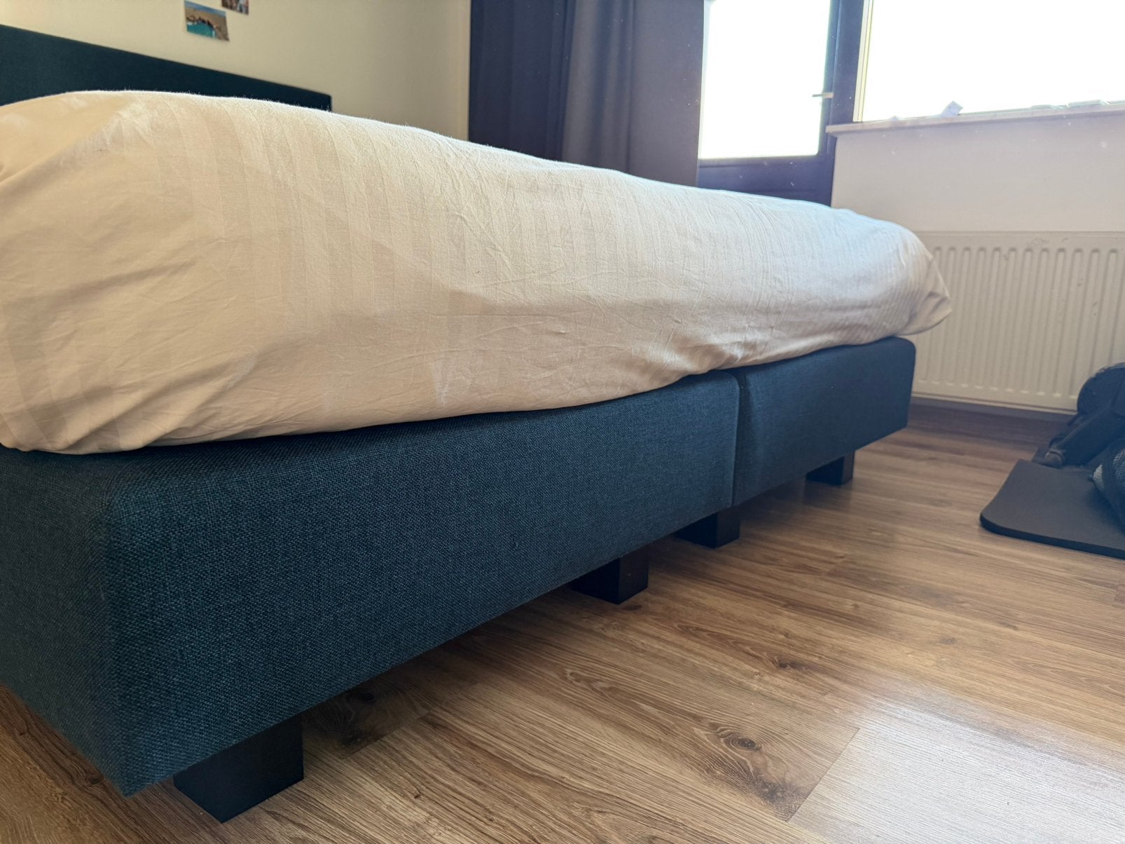 Boxspring bed 180x220 - Blauw - M-line matras - hoofdbord, Huis en Inrichting, Slaapkamer | Boxsprings, Blauw, Tweepersoons, Ophalen of Verzenden