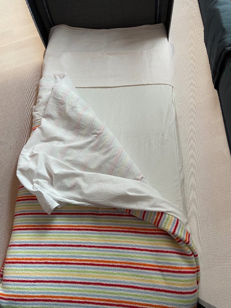 Koelstra Travelsleeper, donkergrijs, compleet met beddengoed, Ophalen, Zo goed als nieuw, Overige typen