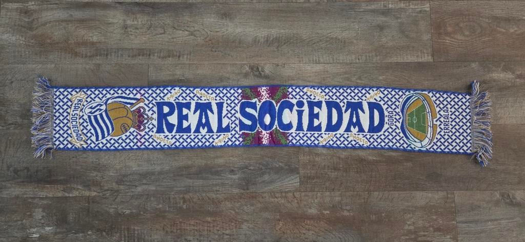 Sjaal Real Sociedad, Ophalen of Verzenden, Zo goed als nieuw, Buitenlandse clubs, Vaantje of Sjaal