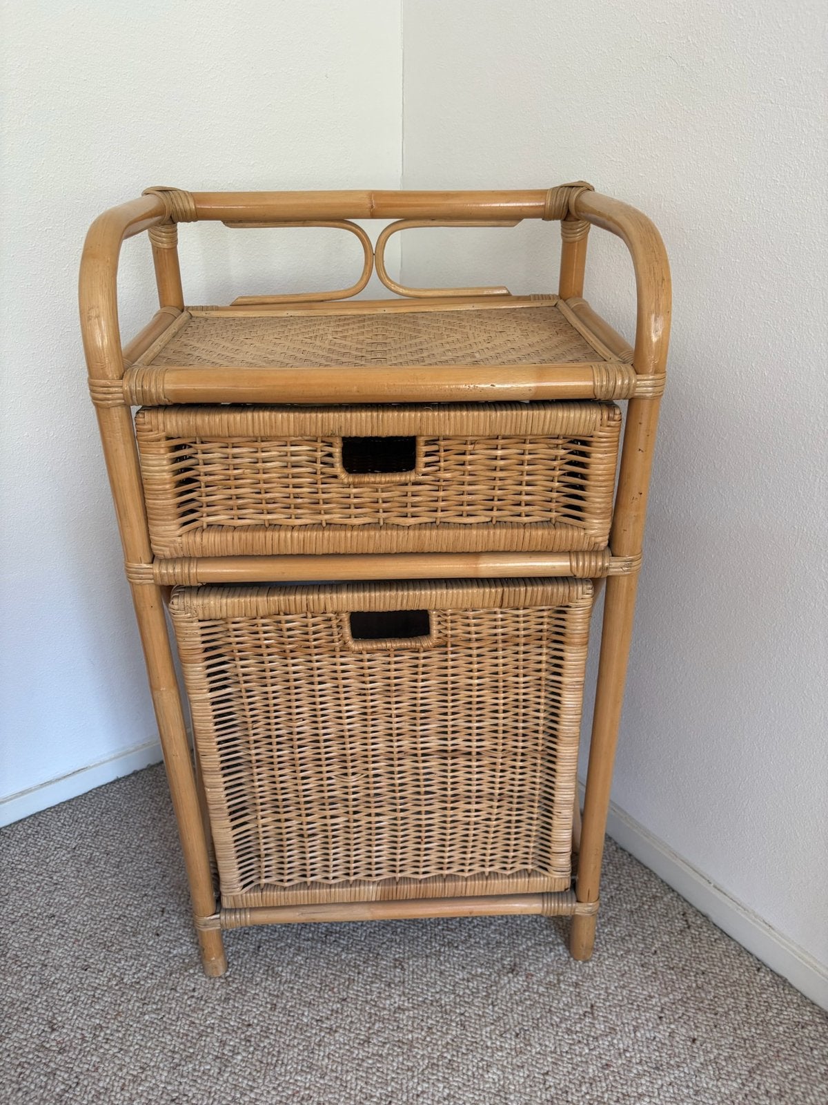 Rotan kastje in perfecte staat, met schuif- kleplade, Ophalen of Verzenden, Gebruikt