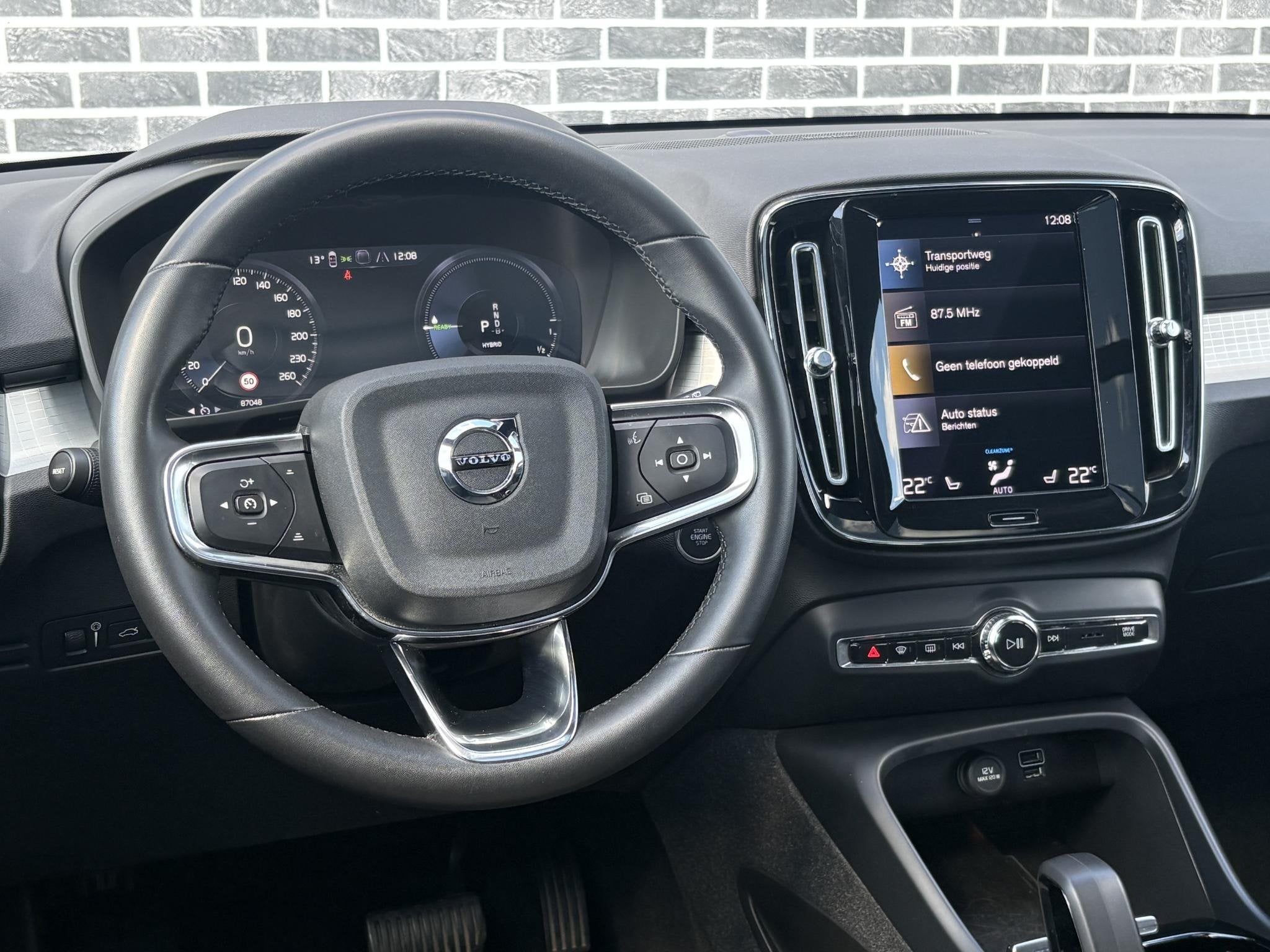 Volvo XC40 Plug-in Hybrid T4 Plus Dark | Facelift | Panorama, 12 maanden, Euro 6, 1712 kg, Bedrijf