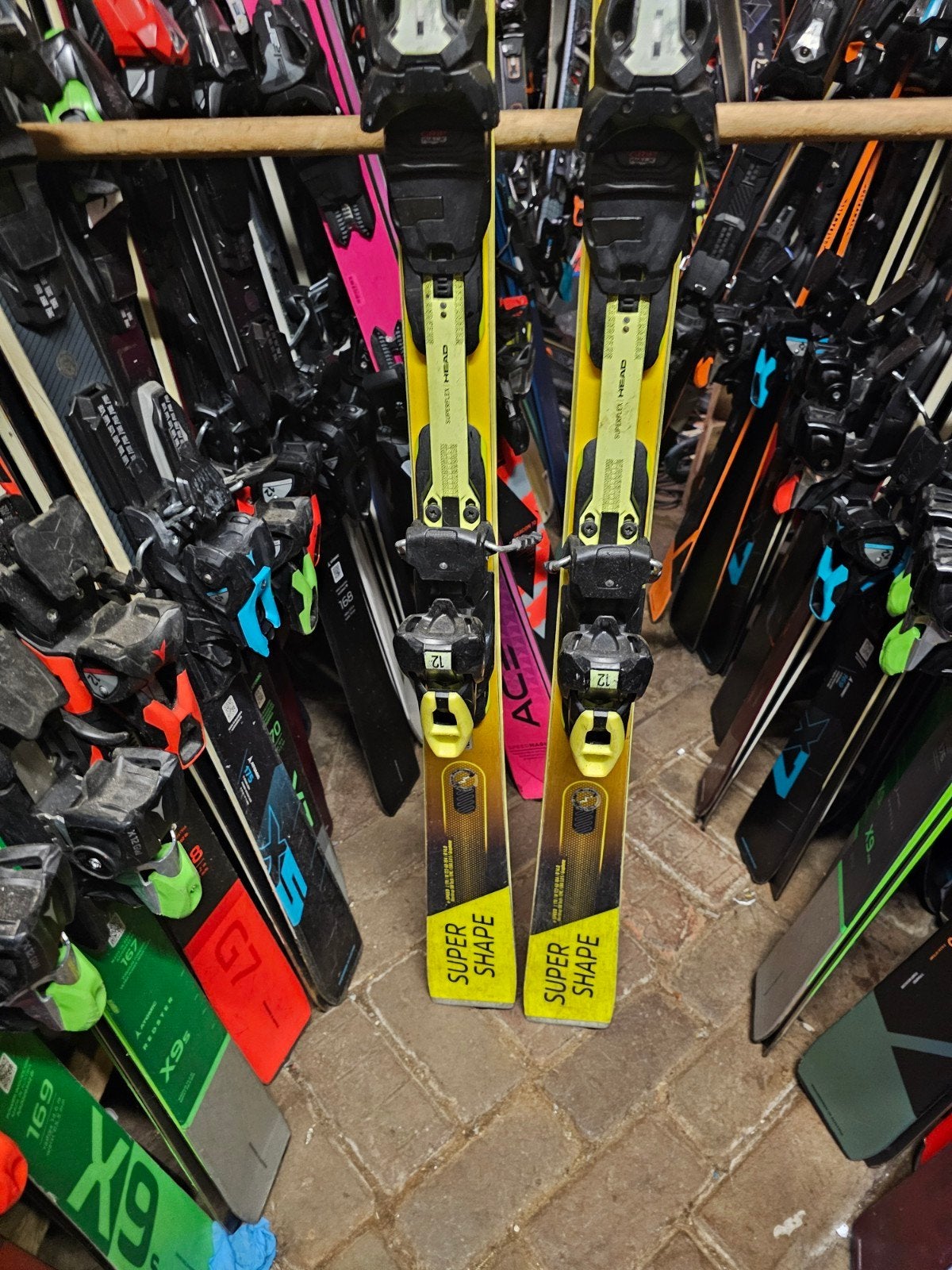 170cm HEAD E -SPEED SUPERSHAPE 1000€ SW  VOOR GEVORDERD, Sport en Fitness, Skiën en Langlaufen, 160 tot 180 cm, Gebruikt, Head