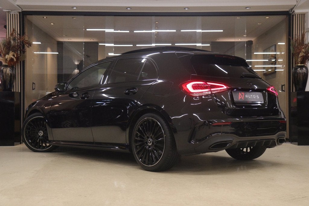 Mercedes-Benz A-klasse 250 4MATIC AMG-LINE /PANO/CARPLAY/MEM, Automaat, Euro 6, 4 cilinders, Alcantara