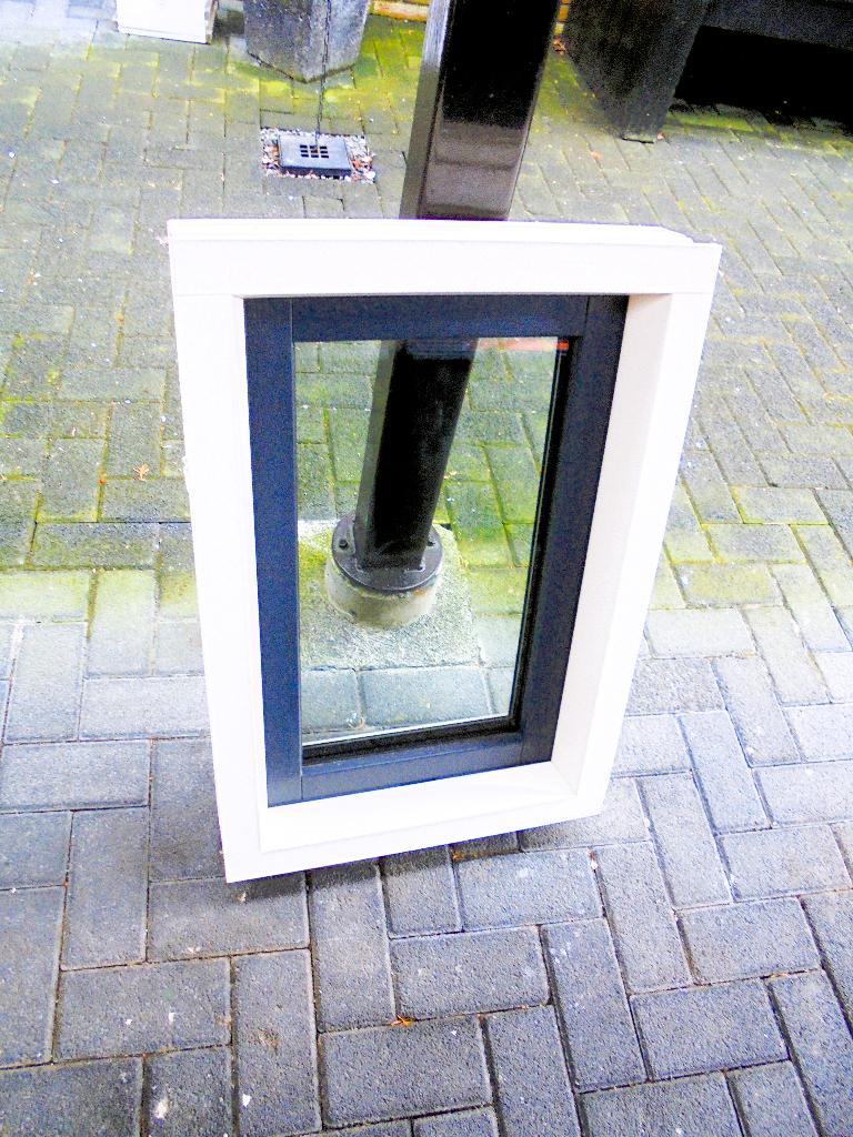 kozijn Koopje, Doe-het-zelf en Verbouw, Ophalen, Kunststof, Minder dan 75 cm, Raamkozijn