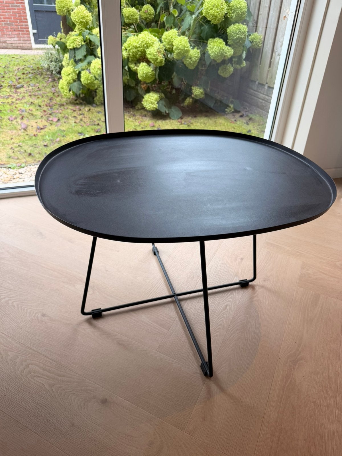 Aluminium salontafel | zwart | bijzettafel, Huis en Inrichting, Tafels | Bijzettafels, Metaal of Aluminium, 55 tot 75 cm, Zo goed als nieuw