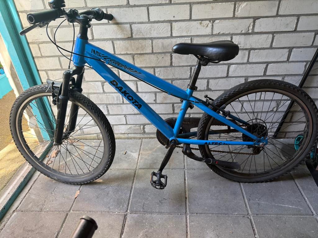 Jongens fiets 26inch met lekke band, Fietsen en Brommers, Fietsen | Crossfietsen en BMX, Ophalen of Verzenden, Zo goed als nieuw