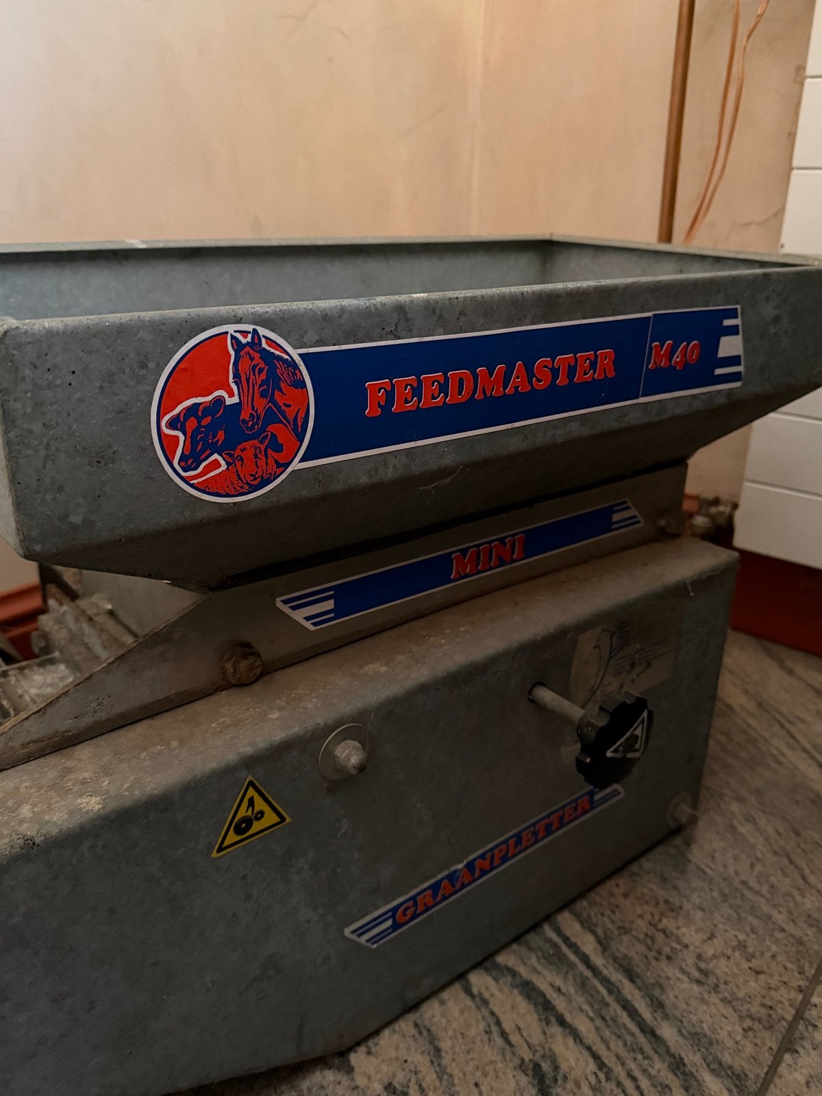 Feedmaster M40 Mini Graanpletter - Haverpletter, Ophalen, Veehouderij, Voertechniek