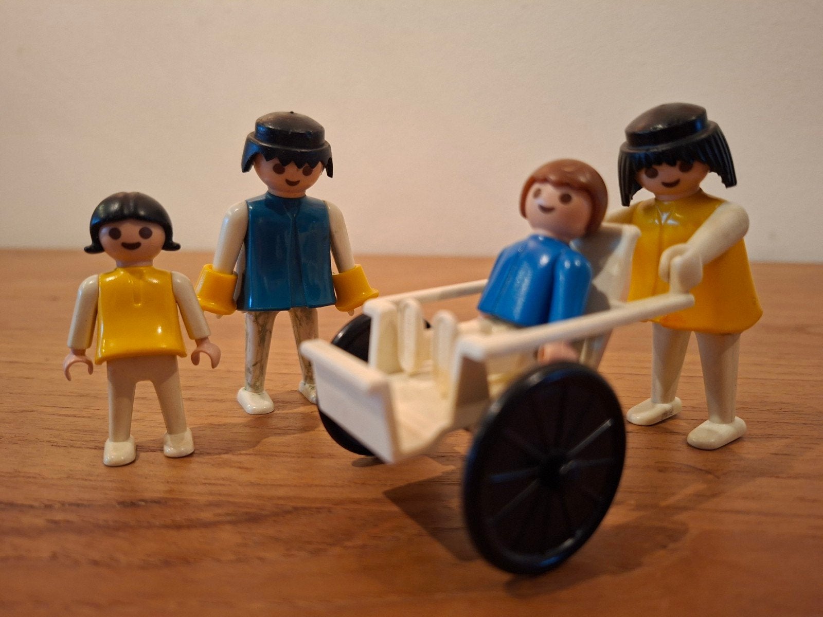10. Vintage Playmobil gezin met karretje, Ophalen of Verzenden, Gebruikt