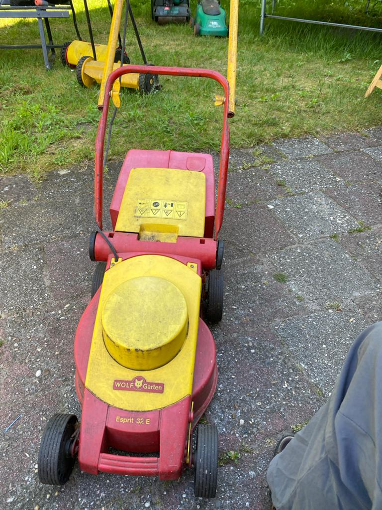Wolf Garten Esprit 32 E grasmaaier - defect, Tuin en Terras, Grasmaaiers, Gebruikt, Elektrische grasmaaier, 30 t/m 39 cm, Cirkelmaaier