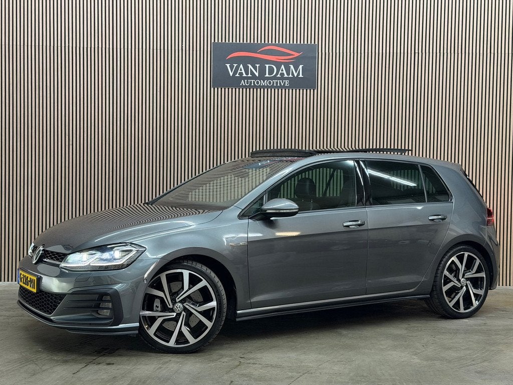 Volkswagen Golf 2.0 TDI GTD 2019 DSG PANO LED VIRTUAL FULL, Auto's, 730 kg, Gebruikt, 4 cilinders, Leder