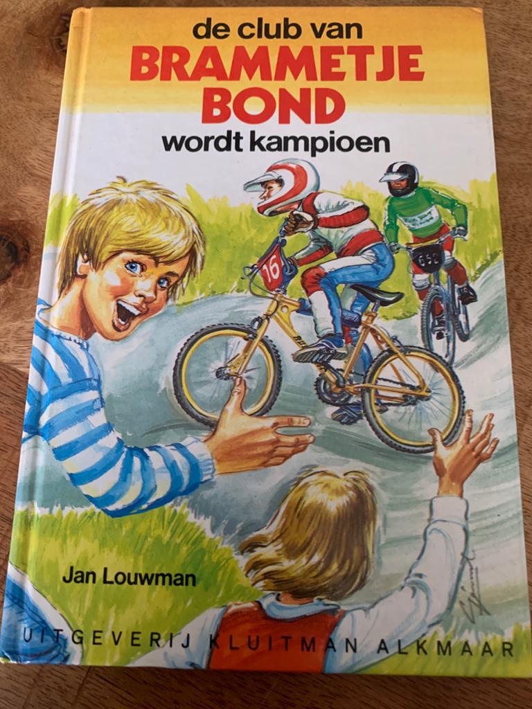 De club van Brammetje Bond wordt kampioen, Boeken, Ophalen of Verzenden, Zo goed als nieuw