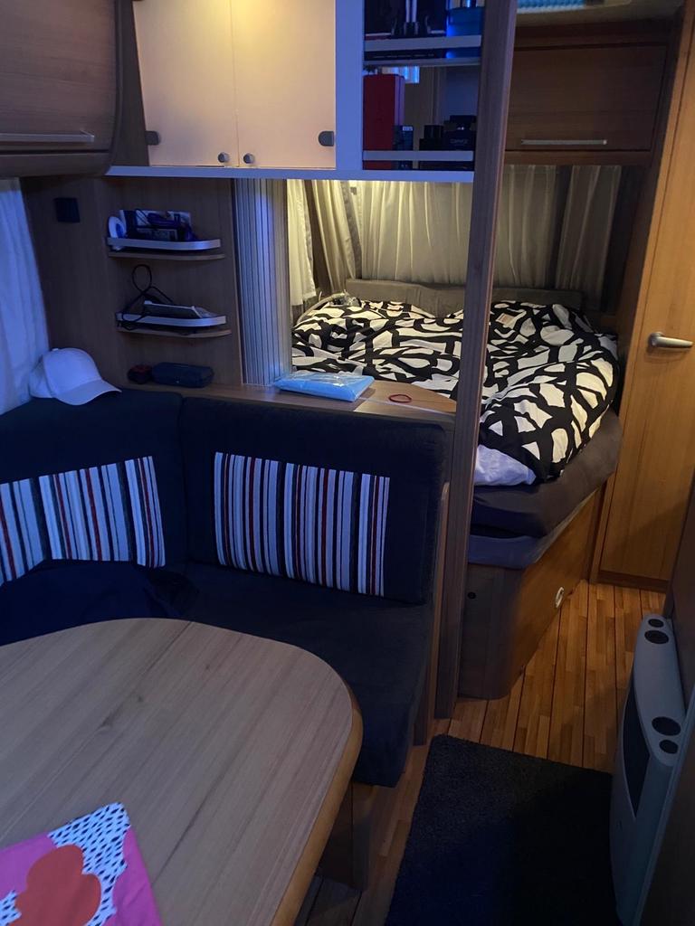 Ruime caravan met stapelbed en rondzit, Caravans en Kamperen, Caravans, Mover, Stapelbed, Rondzit, Particulier