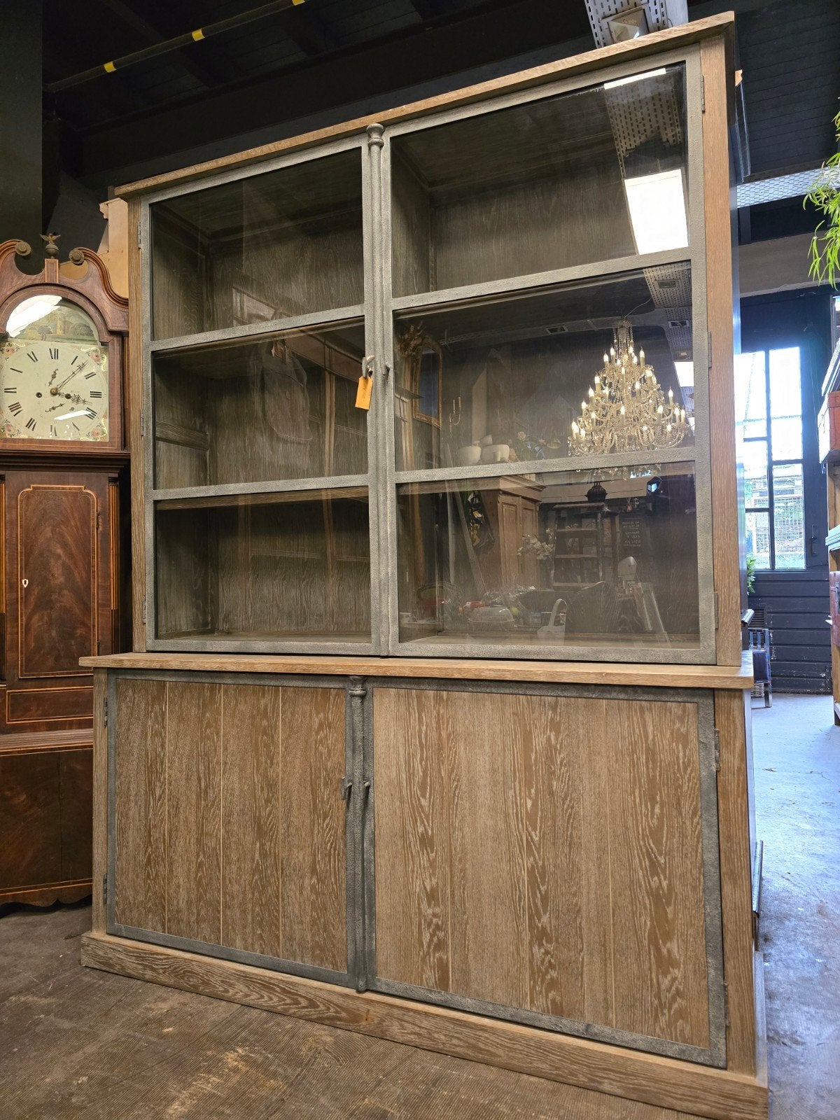 Gave industriele vitrinekast | Buffetkast van Staal & eiken, 200 cm of meer, 150 tot 200 cm, Ophalen of Verzenden, Glas