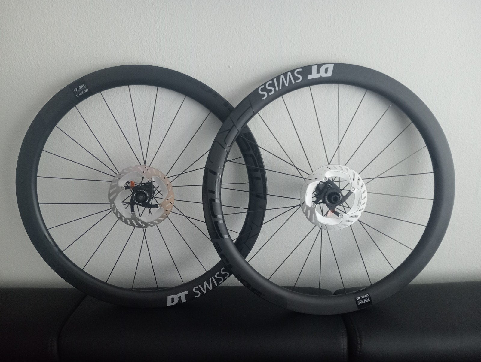 zgan Dt Swiss Erc 1400 Spline disc carbon 240s wielen, Ophalen, Band, DT Swiss, Zo goed als nieuw