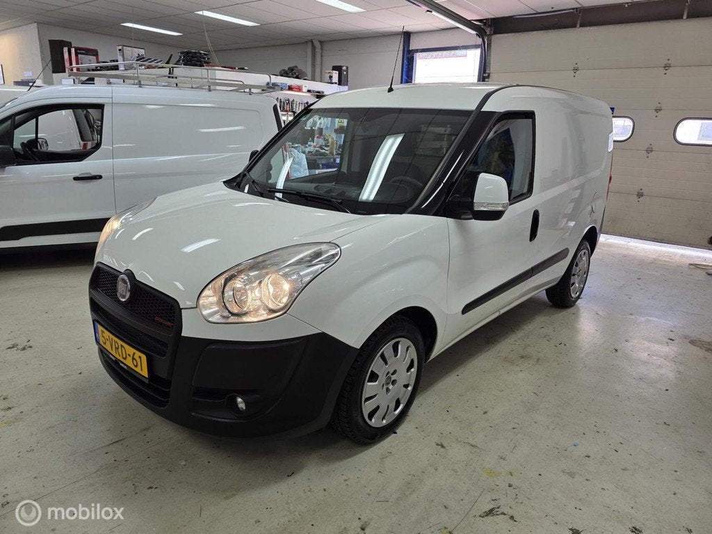 Fiat Doblò Cargo 2.0 MJ L1H1 airco p. sensor, Euro 5, 4 cilinders, Wit, Origineel Nederlands