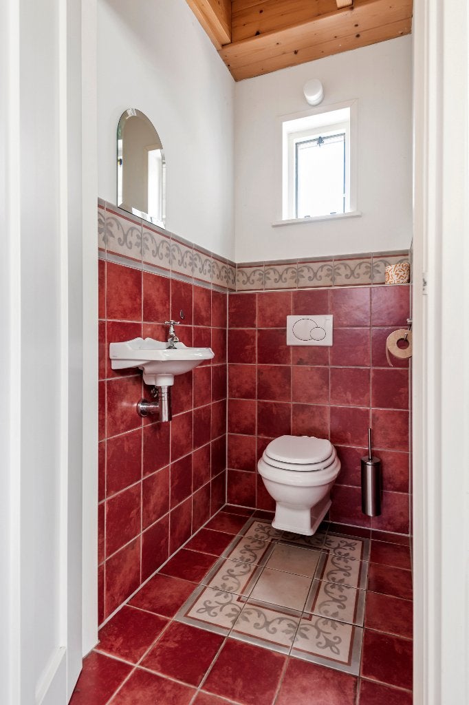 Toilet en fonteintje "Old England", Ophalen, Zo goed als nieuw, Steen, Toilet