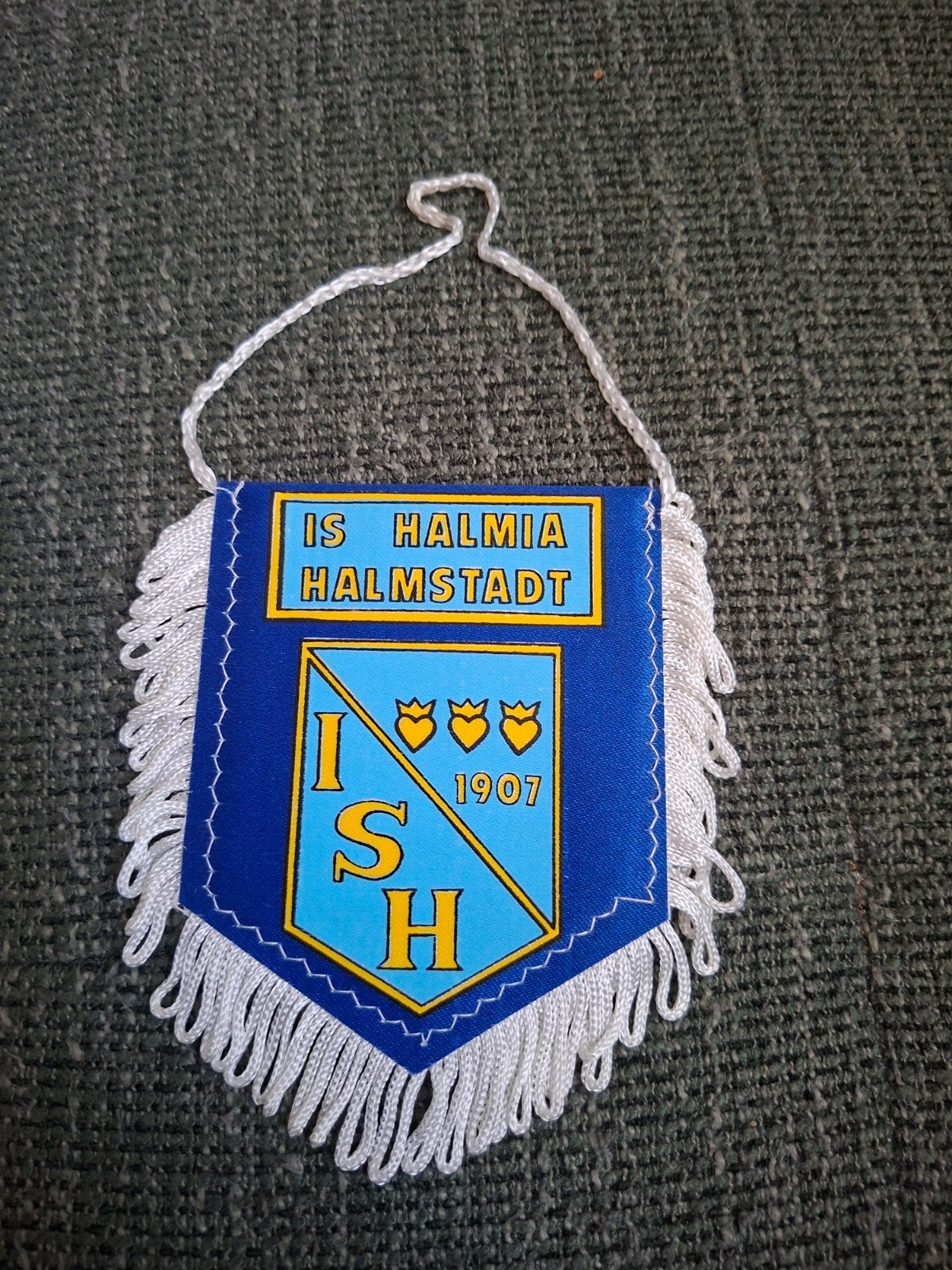 IS Halmia vaantje, Verzamelen, Ophalen of Verzenden, Buitenlandse clubs, Vaantje of Sjaal
