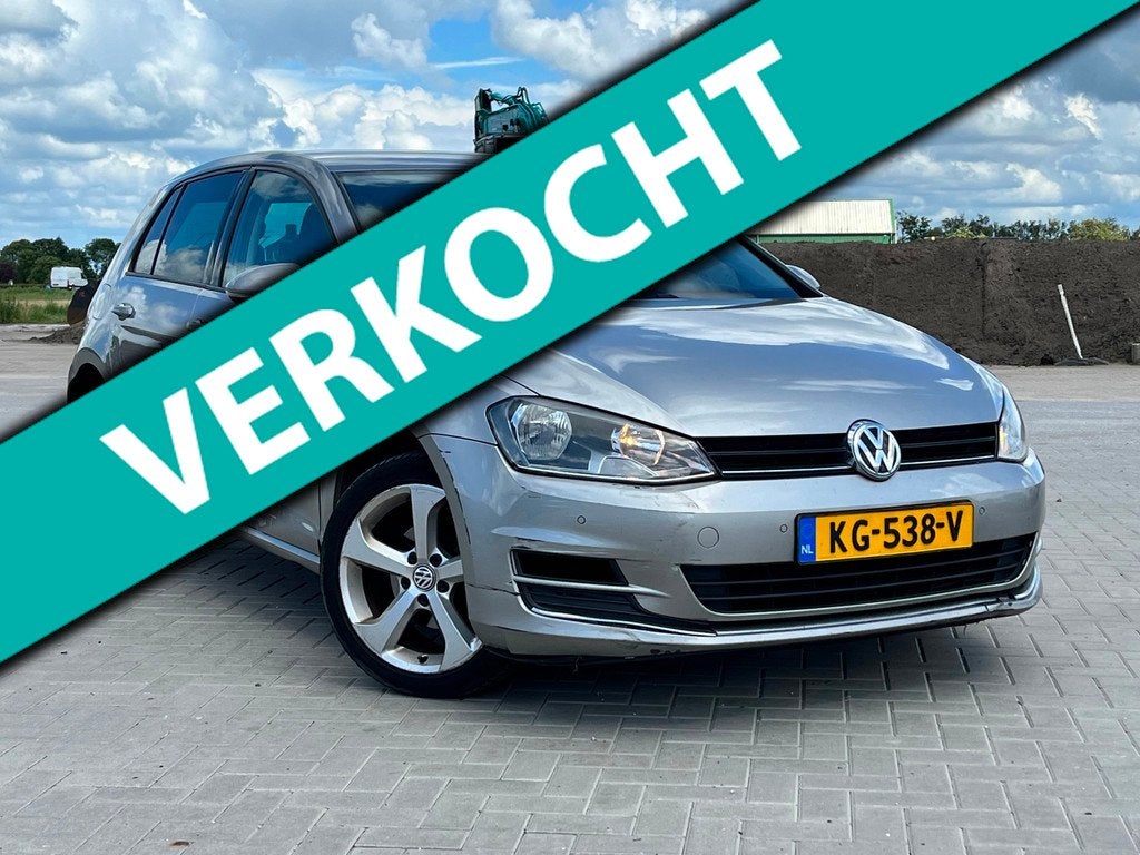 Volkswagen Golf 1.2 TSI HIGHLINE CAMERA MASSAGE PDC 6 BAK ON, Auto's, Volkswagen, Voorwielaandrijving, Gebruikt, Euro 6, 4 cilinders