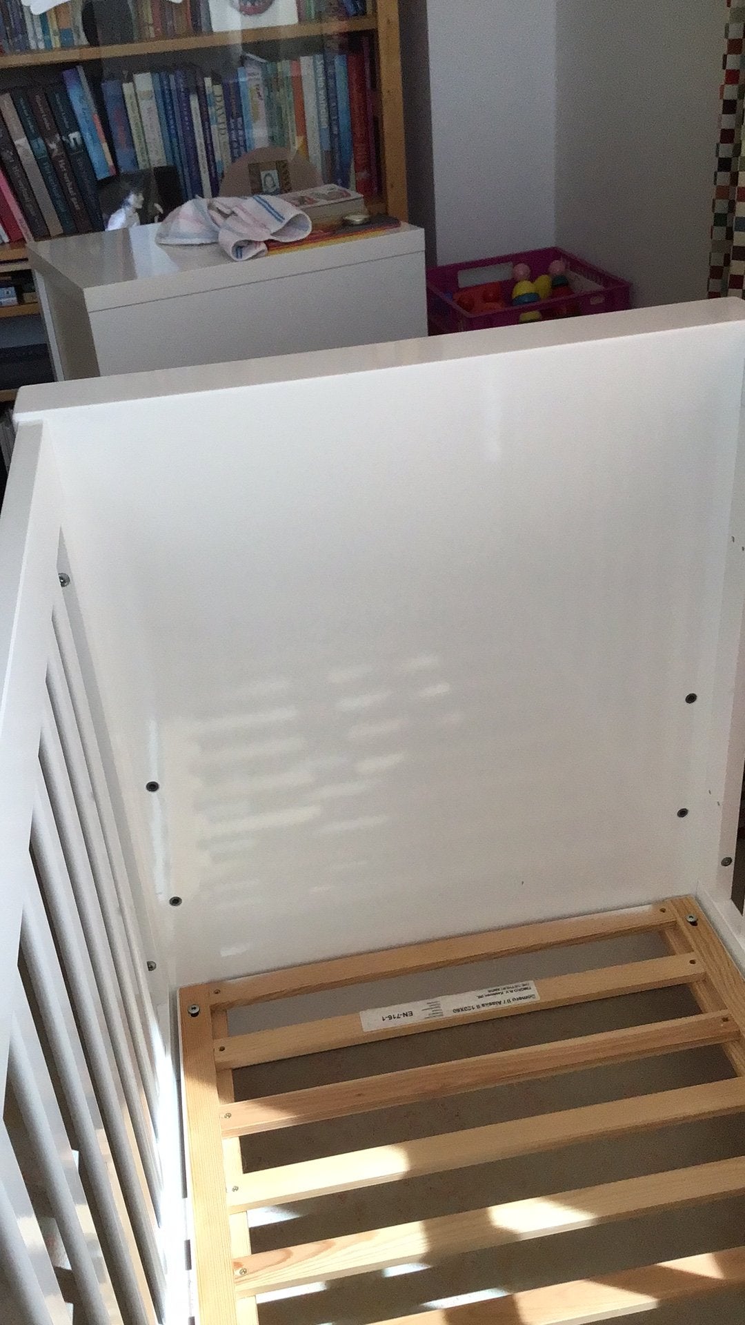 Babybedje met keurig matras, wit, Kinderen en Baby's, Ophalen, Zo goed als nieuw, Ledikant