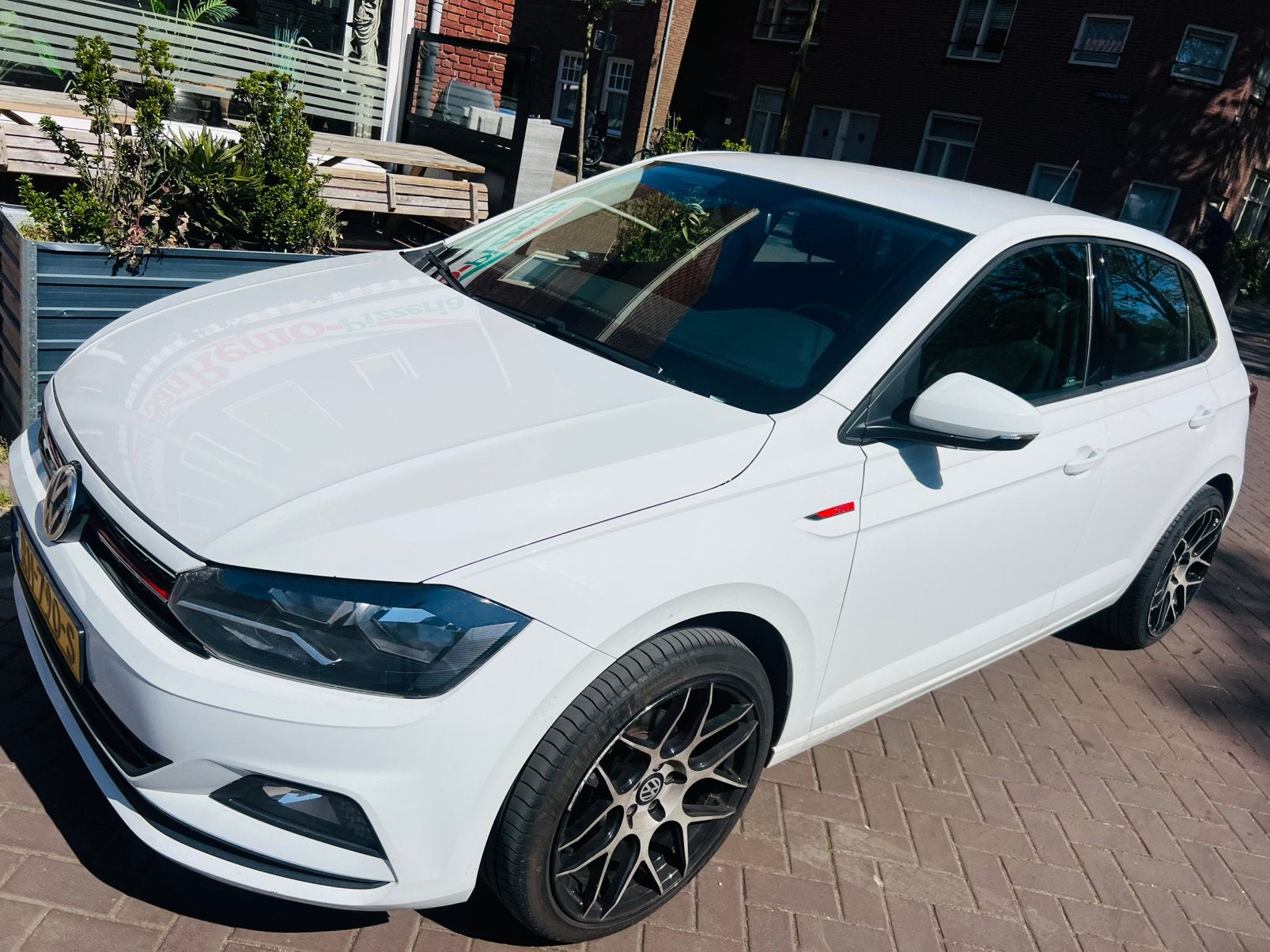 VOLKSWAGEN 1.0 GTI LOOK 2017 MPI, 1005 kg, Stof, Zwart, Wit