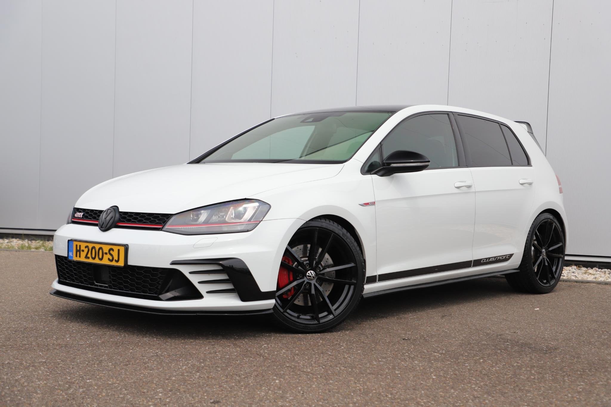 Volkswagen Golf 2.0 TSI GTI Clubsport DSG Automaat 394PK Arm, Gebruikt, 4 cilinders, Alcantara, Wit