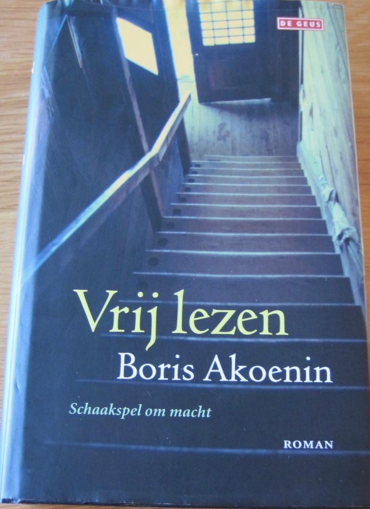 Boris Akoenin - Vrij lezen - schaakspel om de macht, Wereld overig, Ophalen of Verzenden, Zo goed als nieuw, Boris Akoenin