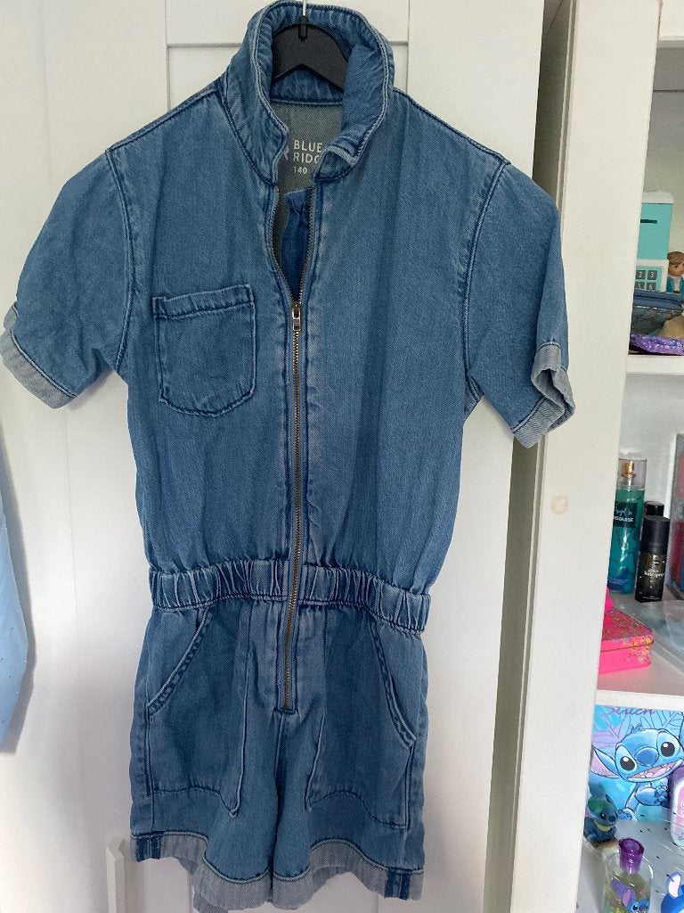 We fashion spijker catsuit 140, Kinderen en Baby's, Kinderkleding | Maat 140, Ophalen, Gebruikt, Meisje, Jurk of Rok
