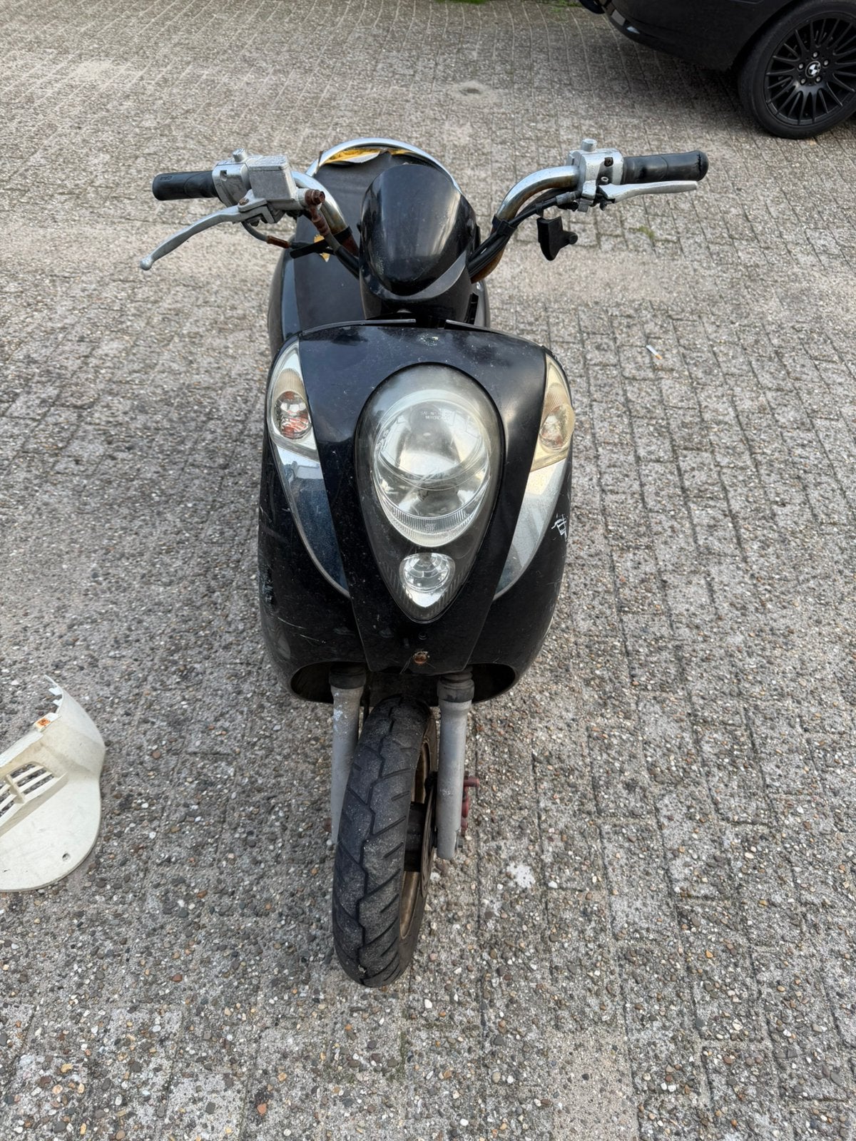 Sym mio zonder 123, Fietsen en Brommers, Ophalen, Zo goed als nieuw, Benzine, Mio