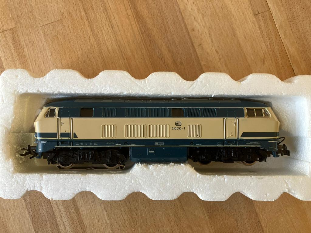 Marklin - locomotieven en goederenrijtuigen, Ophalen, Wisselstroom, Gebruikt, Locomotief