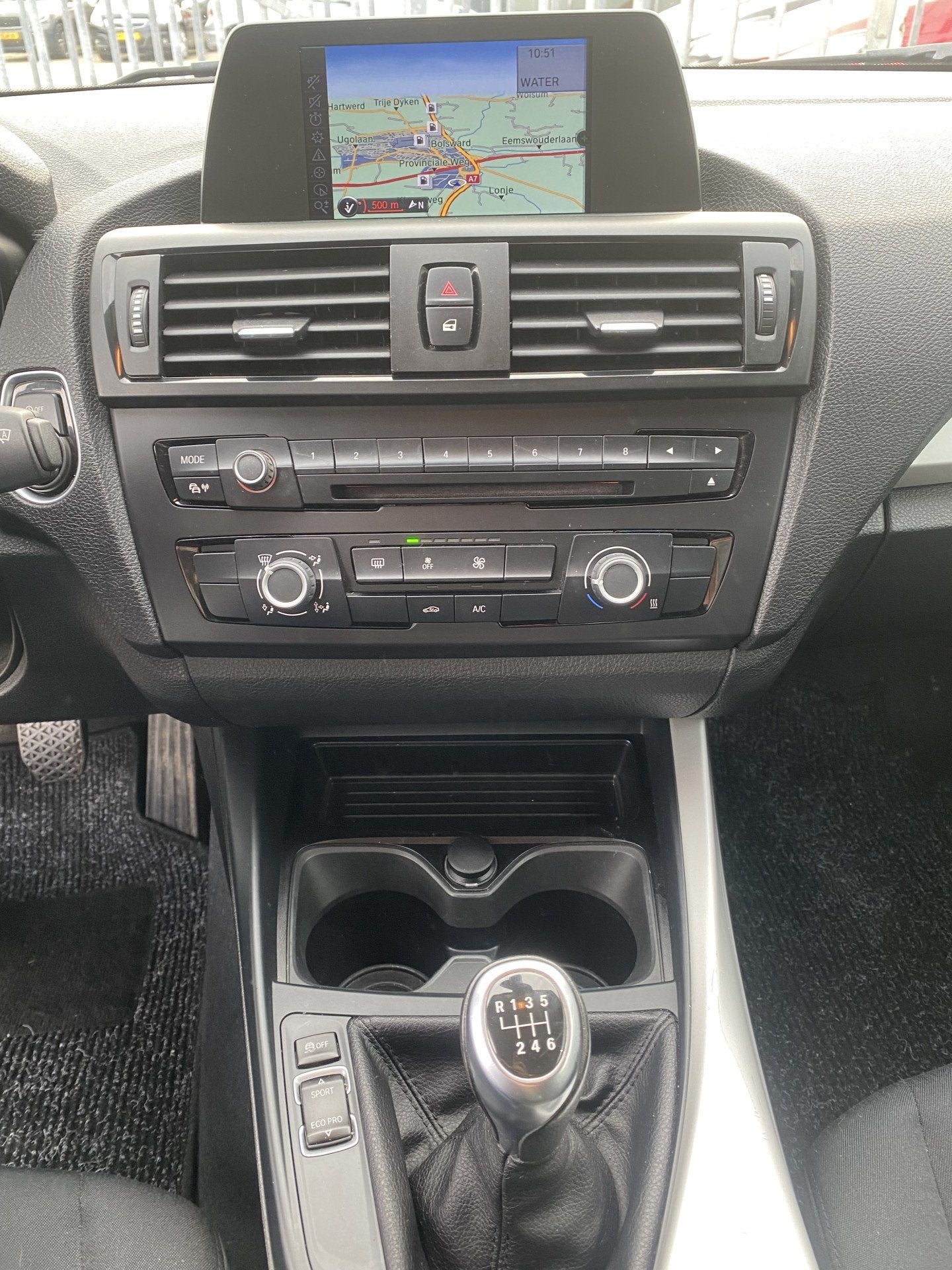 BMW 1-serie 114i EDE Business+ Navigatie, Parkeersens, LMV,, Auto's, Euro 5, Gebruikt, Zwart, 4 cilinders