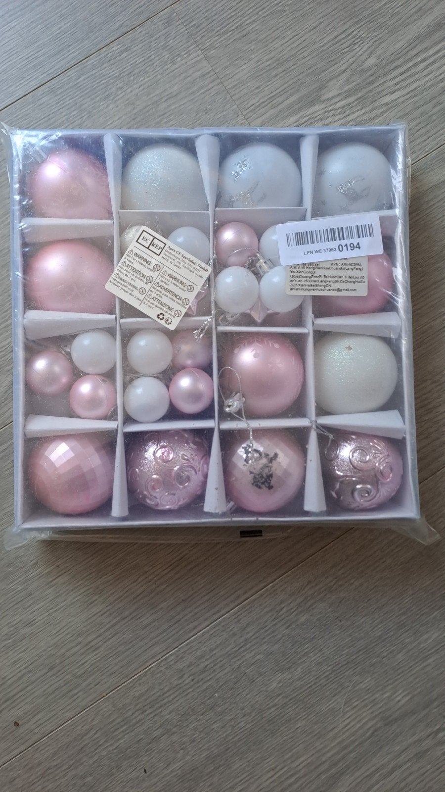 Kerstballen set wit-roze, Diversen, Kerst, Ophalen of Verzenden, Nieuw