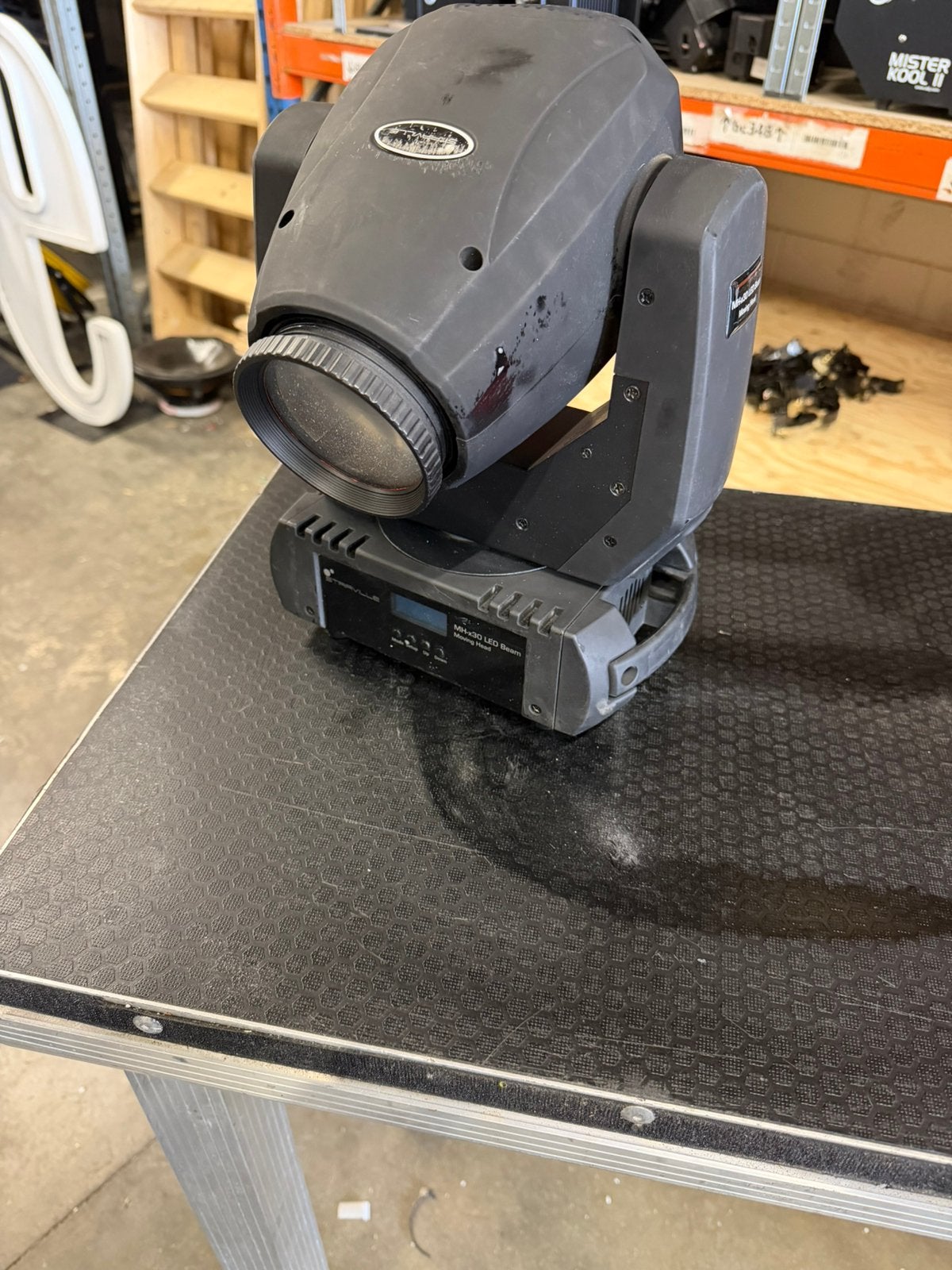 Te koop: 12x Stairville Moving Head LED Beam, Ophalen, Gebruikt, Licht