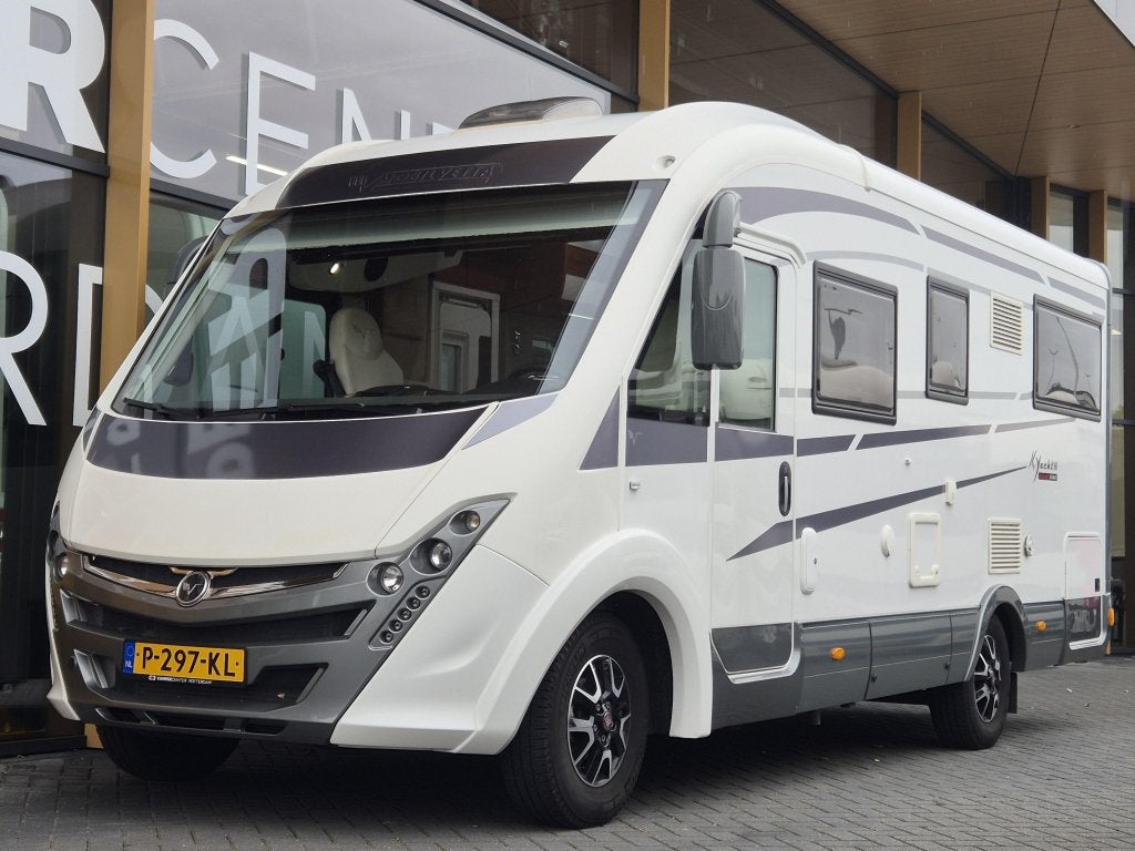 Mobilvetta K-Yacht 80 Tekno-Line rondzit achter, Chemisch toilet, Standaard zit, Fiat, 6 tot 7 meter