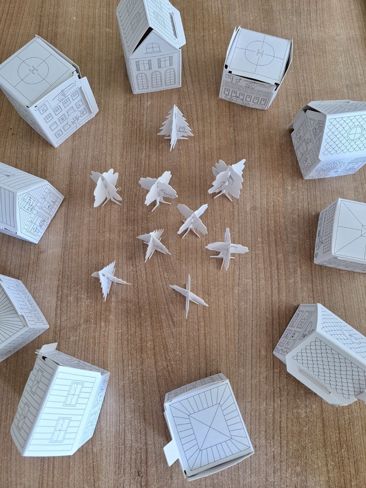 Ikea Mala stad (10 huisjes met bomen), Ophalen, Zo goed als nieuw
