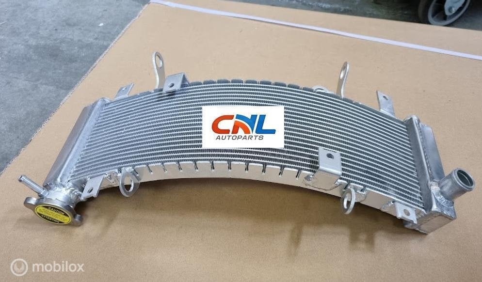 Radiateur Suzuki TL1000R TL 1000 R 1998 - 2003 99 00 01 02, Motoren, Nieuw, Ophalen of Verzenden