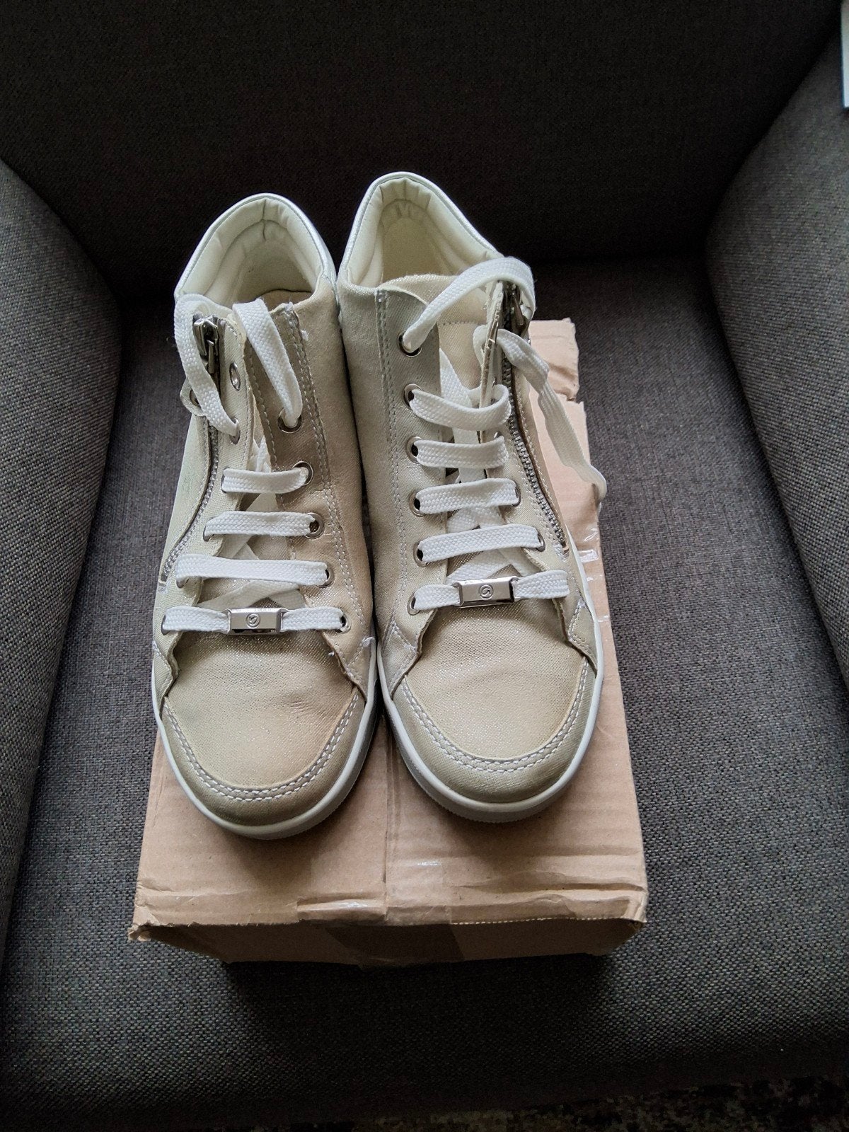 Ara High Soft sneakers, maat 4.5, beige/goud, Ophalen of Verzenden