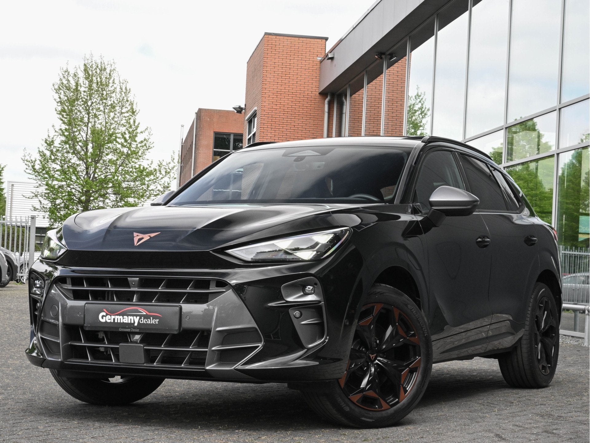 CUPRA Terramar 1.5TSI e-Hybrid 272PK VZ Performance Pano Hea, Auto's, Dealer onderhouden, 4 cilinders, Met garantie (alle), Leder en Stof