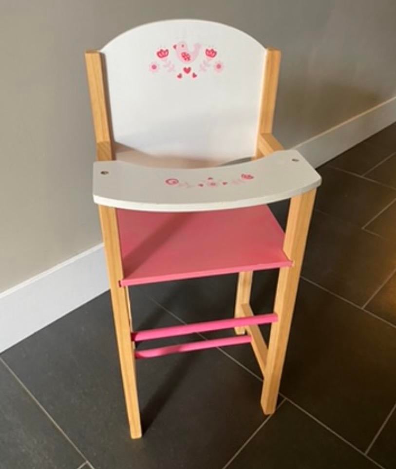 Houten poppenstoel met roze details, Ophalen of Verzenden, Zo goed als nieuw, Overige typen